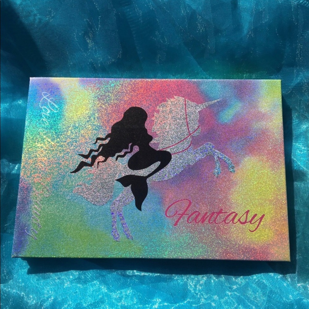 Mermaid shadow palette